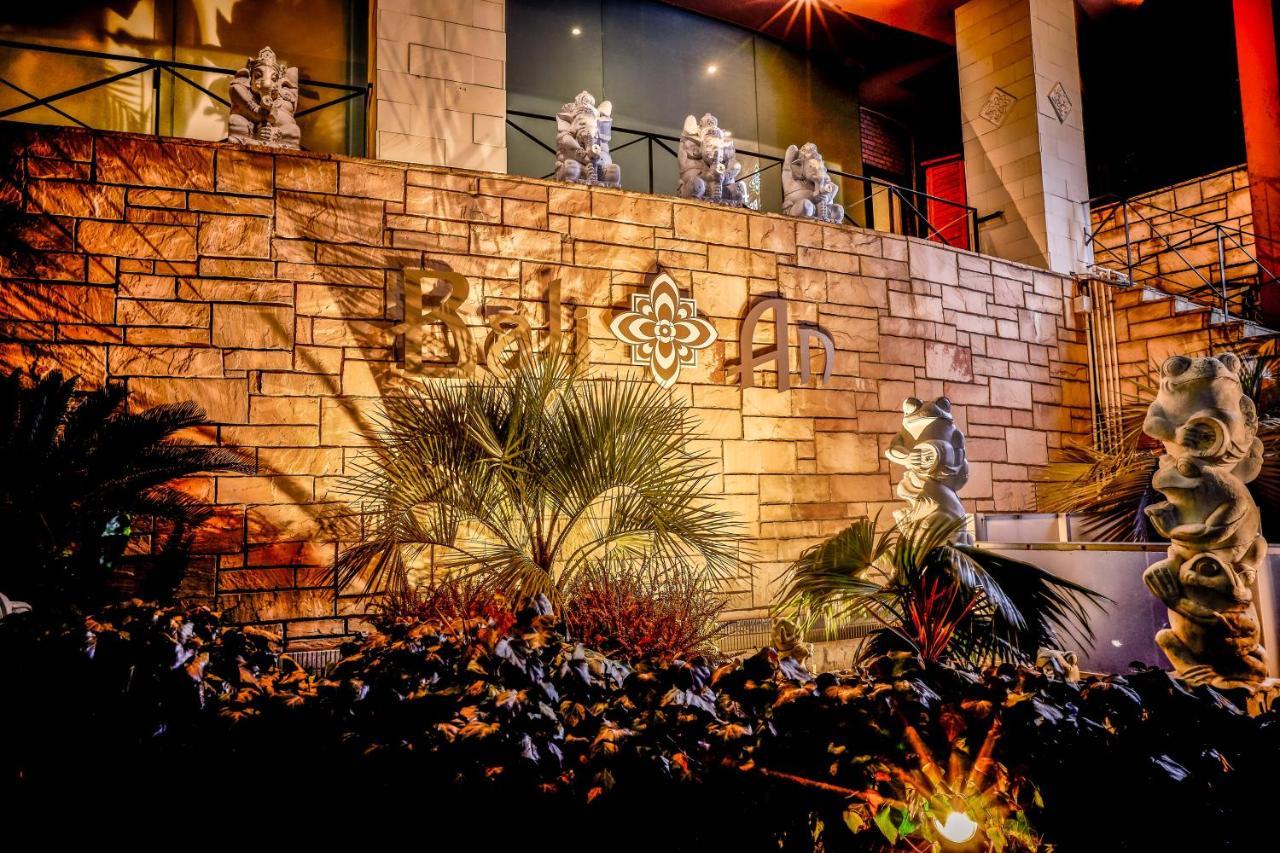 Hotel Balian Resort Tomei Kawasaki I.C. (Adults Only) Exteriör bild